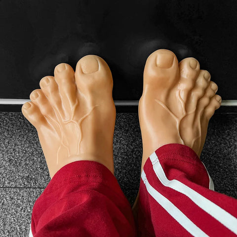 Funny Bigfoot Slippers for Men & Women - Novelty Outdoor Beach Sandals, Role Play Hulk Feet Shoes