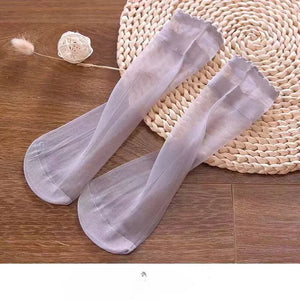 10 Pairs Women's Ultrathin Transparent Silk Ankle Socks - Summer Crystal Nylon, Black & White