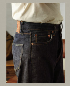 Men's Relaxed Straight Fit Jeans Raw Selvedge Denim Amekaji Style Pants 55501 Red Tornado