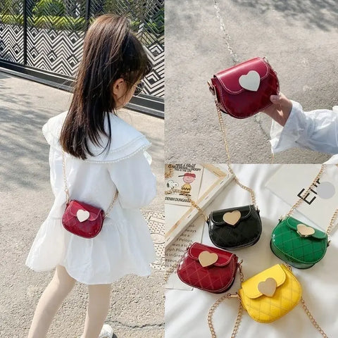 Cute Heart Patent Leather Mini Crossbody Bag for Kids - Fashion Shoulder Bag, Chain Coin Purse, Baby Handbag Wallet