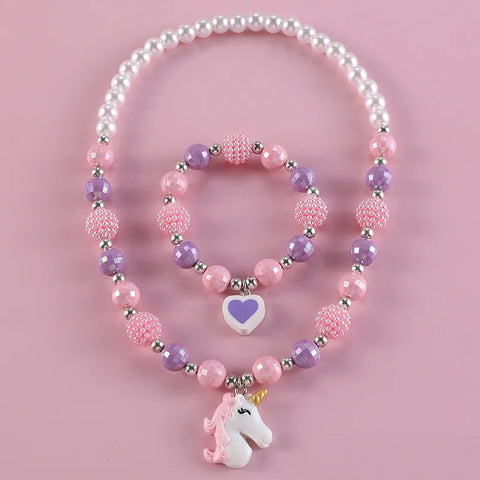 Cute Rabbit Pendant Necklace with Heart Beads - Fashion Jewelry 2023 Trend