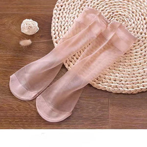 10 Pairs Women's Ultrathin Transparent Silk Ankle Socks - Summer Crystal Nylon, Black & White