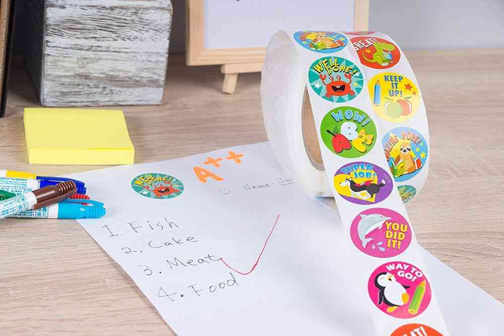 500pcs Reward Encouragement Sticker Roll For Kids - Motivational, Cute Animals