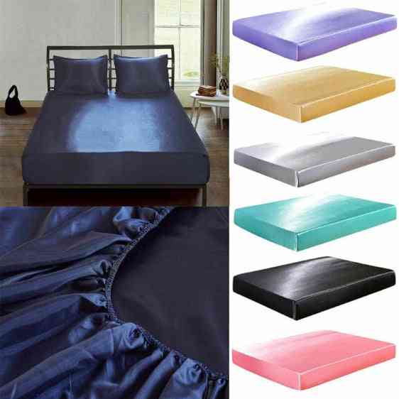 Satin Silk Fitted Bed Sheets On Elastic Mattress Protector