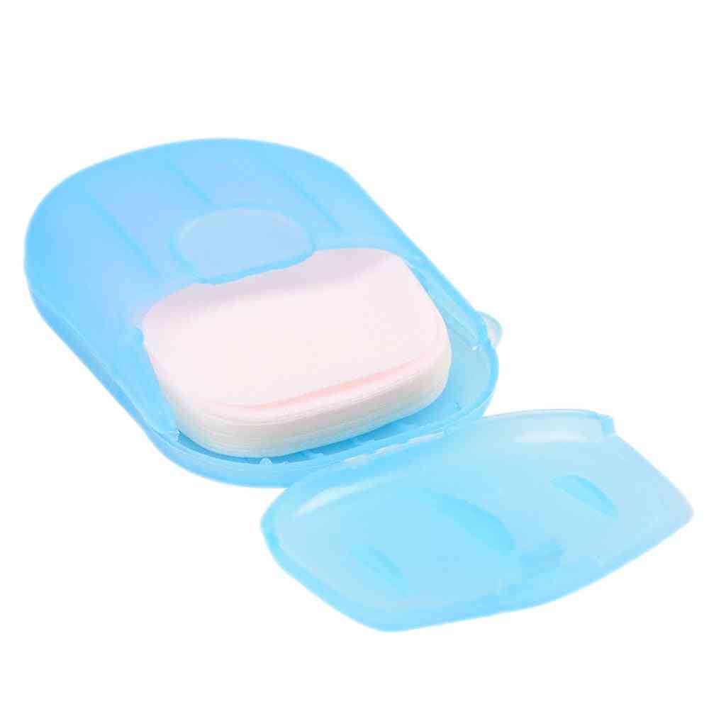еднократен, преносим и ароматизиран хартиен сапун с пластмасова кутия