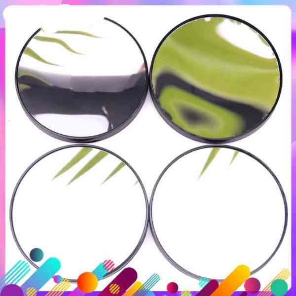 Magnifying Makeup Mirror With Two Suction Cups