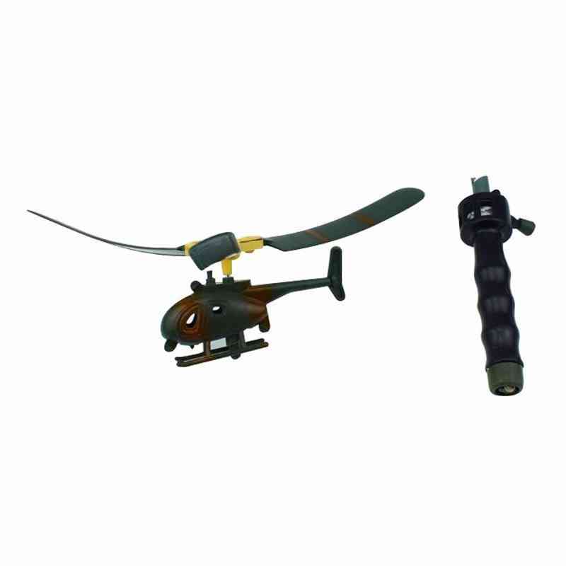 Rc helikopterji - igre na prostem, poučne za dojenčka