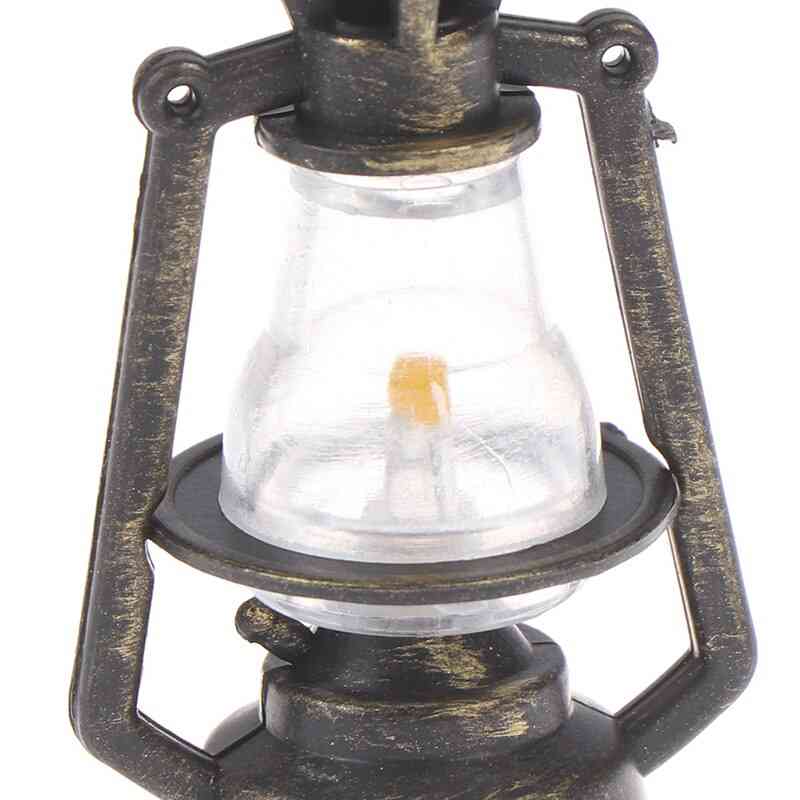 1:12 mini lámpara de aceite - decoración, juguete de simulación para casa de muñecas