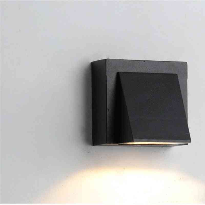 Modern egyszerű kreatív kültéri fali lámpa