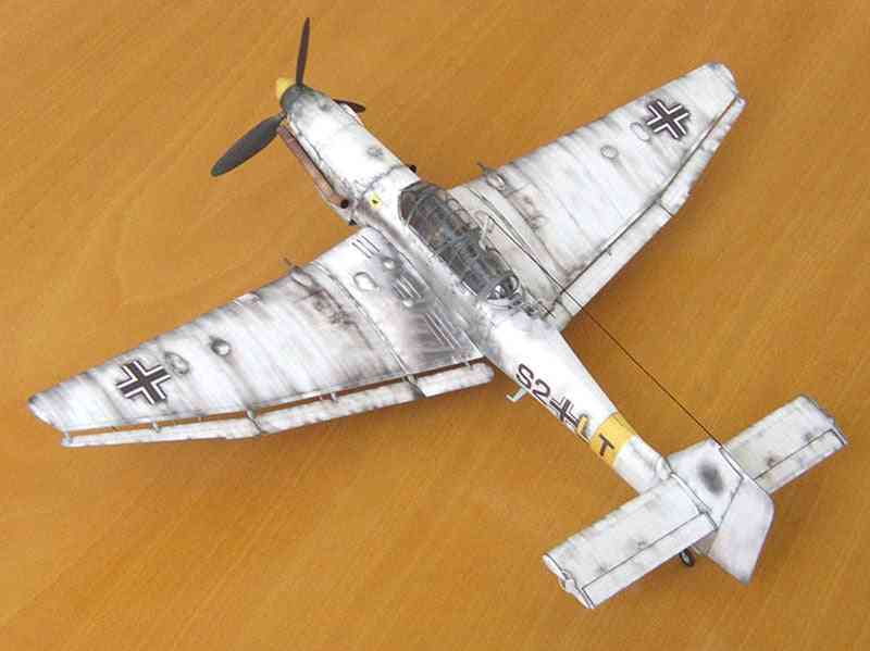 Stuka dive bomber diy 3d juegos de construcción de modelos de tarjetas de papel - juguetes de construcción modelo militar