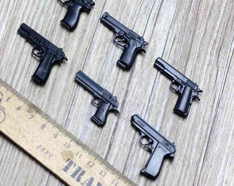 Soldiers Pistols, Model Ornament, Military Sandbox Scenes And  For Action Figure