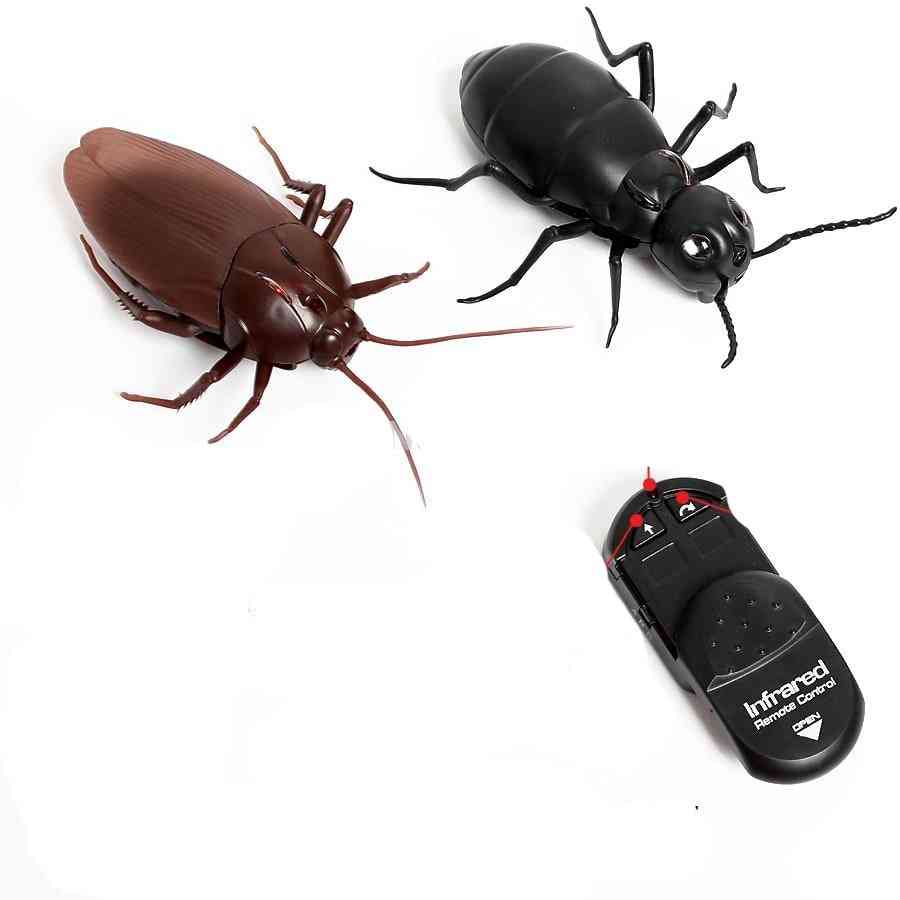 Infrared Remote Control Giant Cockroach, Ant- Electric Toy For Adult- Prank Insect