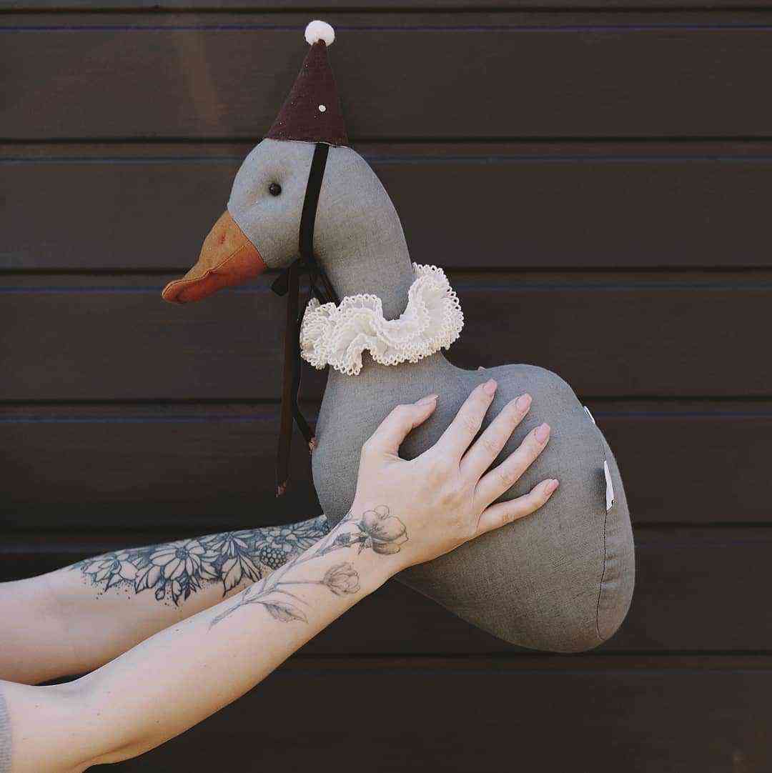 Oblik patke / labuda životinjska glava životinje na zidu