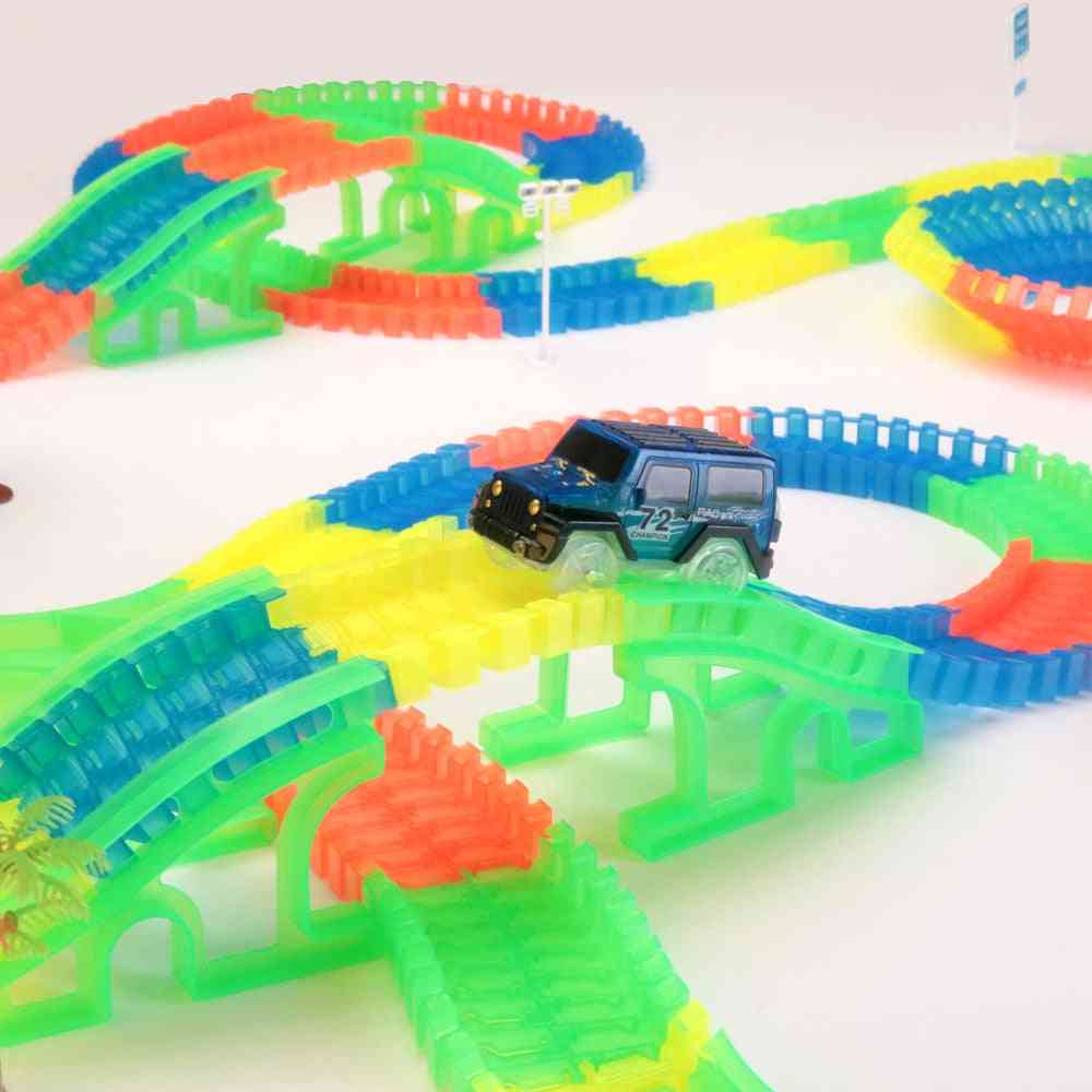 Ferrovia mágica trilha flexível brilhante, crianças correndo trilho de curva, brinquedo de carro com luz de flash eletrônico para presente infantil