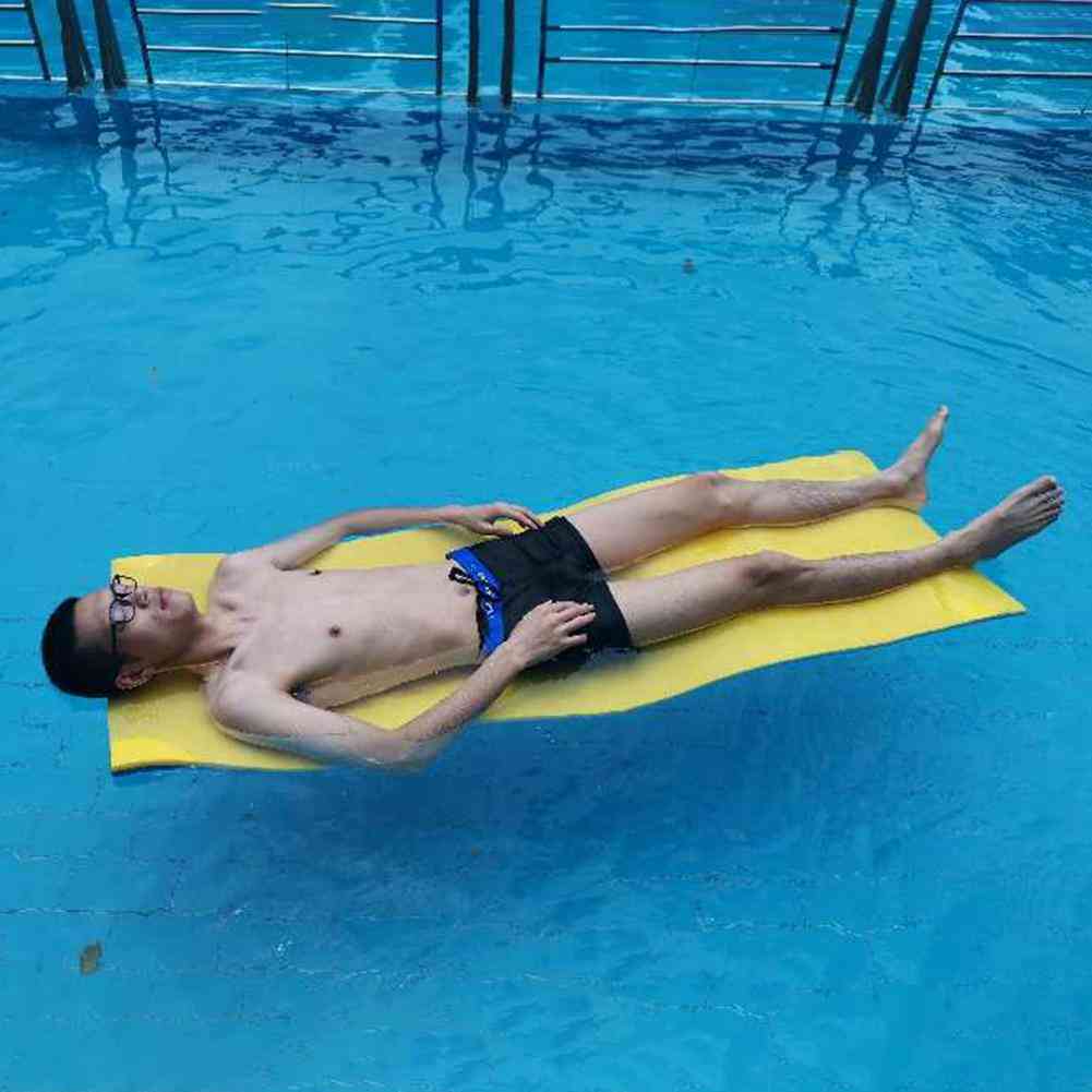 úszó víztakaró, úszó szőnyeg játékokhoz