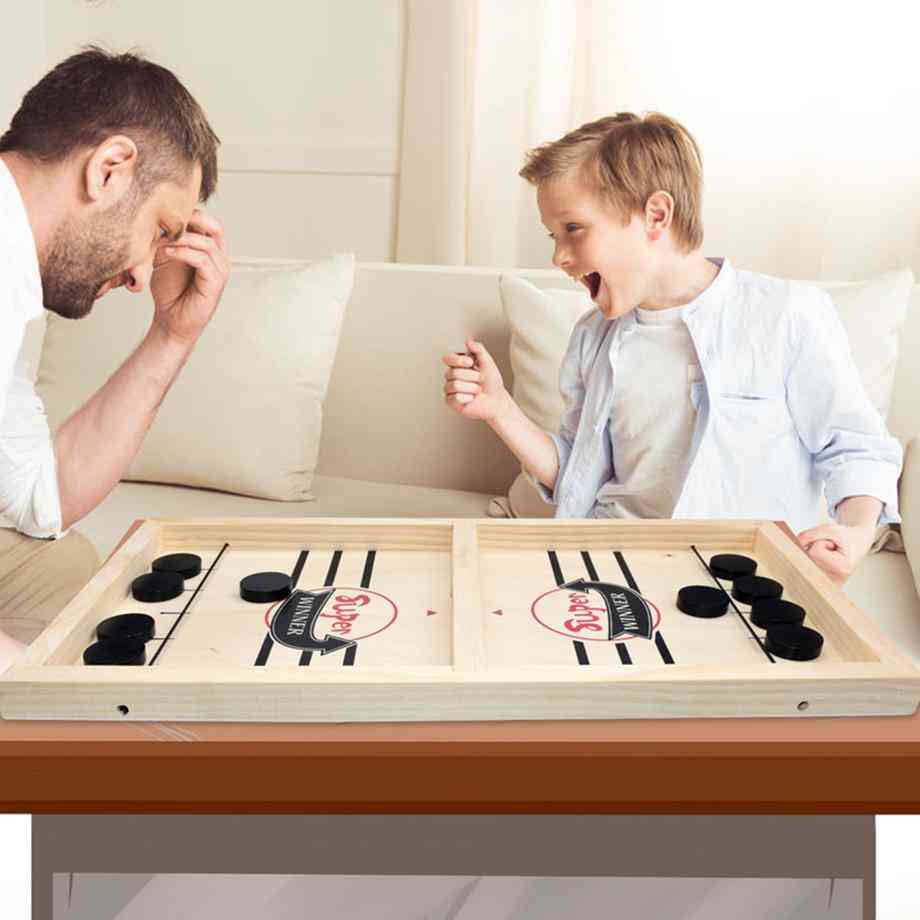 Gioco interattivo di scacchi-genitore-figlio rimbalzante