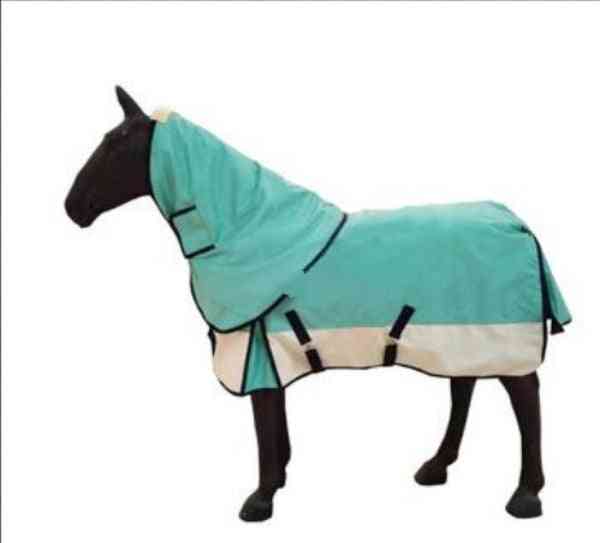 Removable, Windproof And Water Resistant Warm Horse Cloth