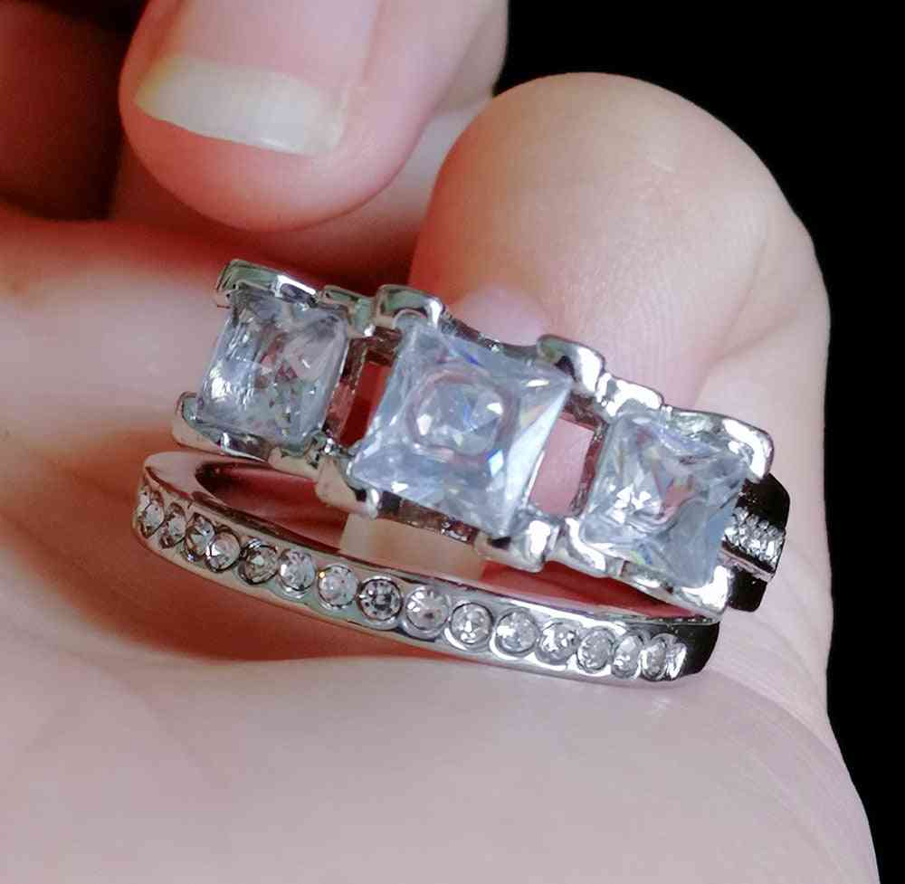 Luxury Alloy Three-stone White Cz Wedding Band Women Ring Sets