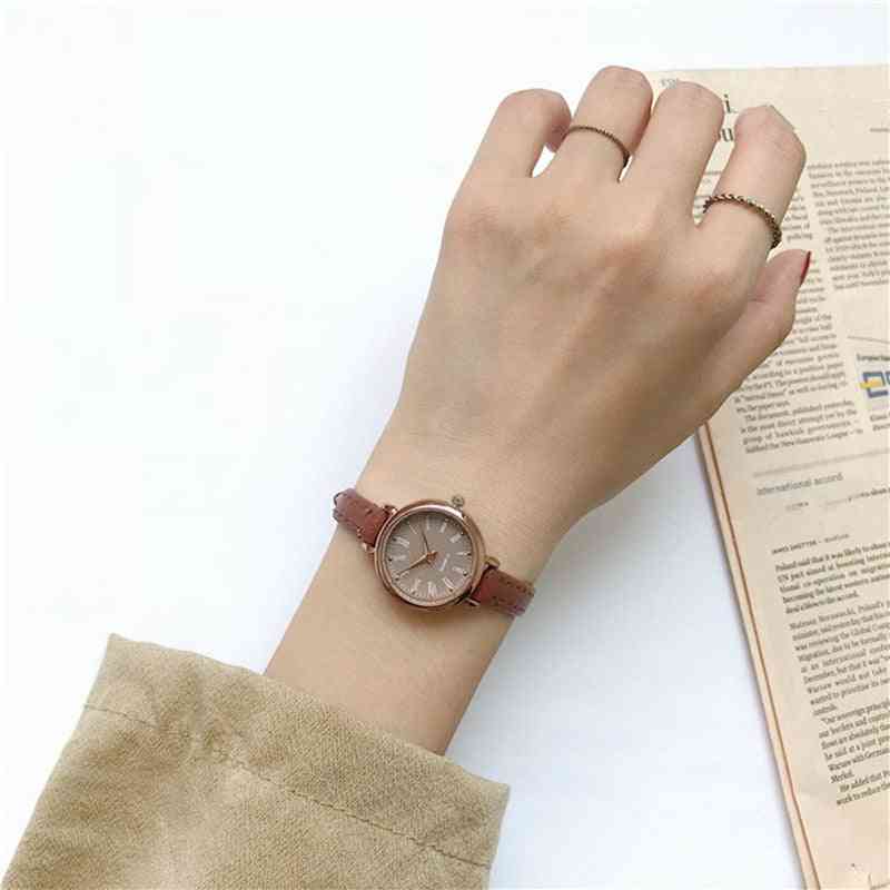Retro Vintage Women Watches Qualities Small Ladies Wristwatches Leather Bracelet Clock