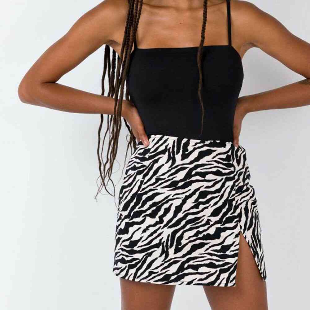 Neformální mini sukně s vysokým pasem, leopardím / zebrovým potiskem