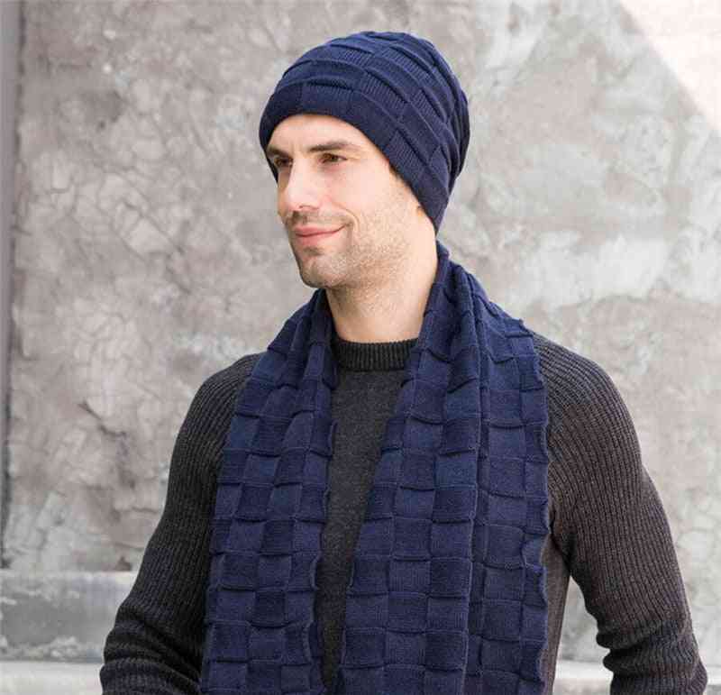 Set di guanti e cappello con sciarpa lunga lavorata a maglia da uomo invernale