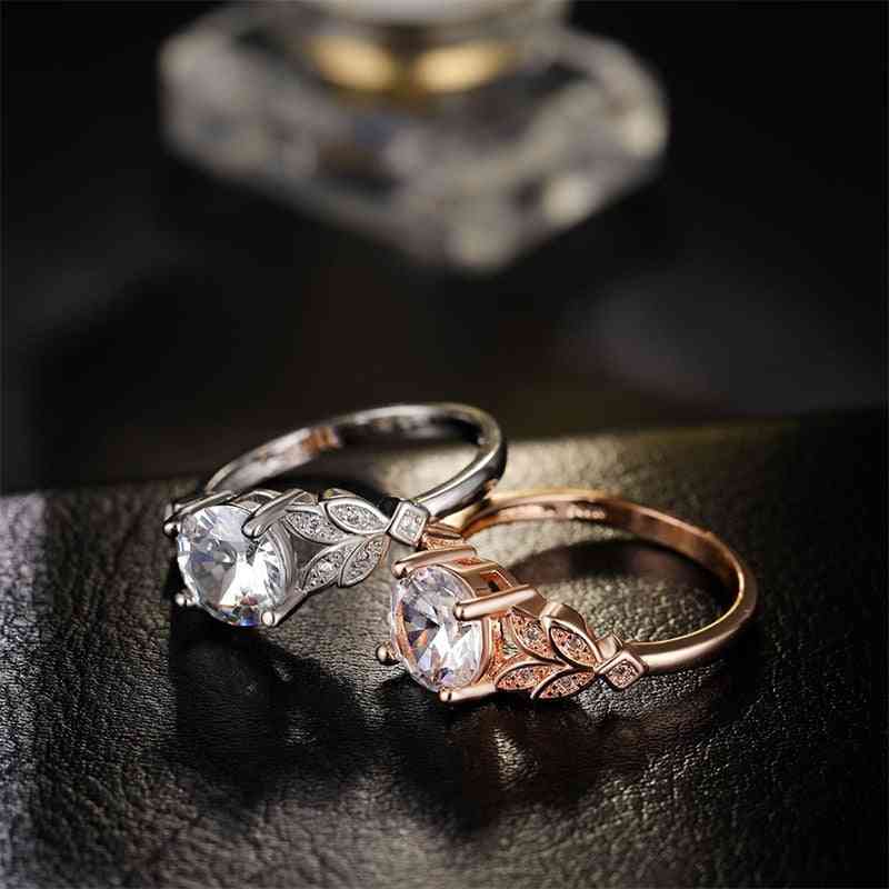 Kristalno srebrni zaručnički prsten