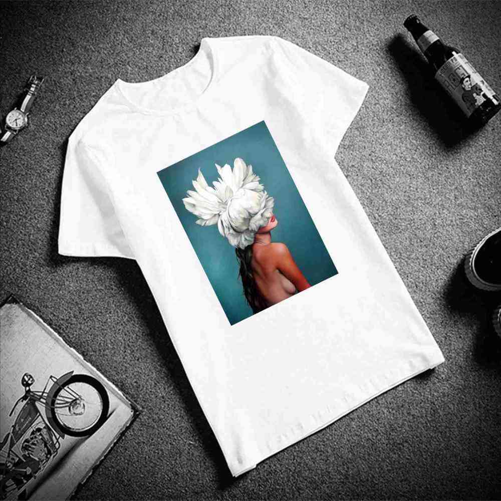 Camiseta de manga corta con estampado de plumas de flores de estética harajuku de algodón