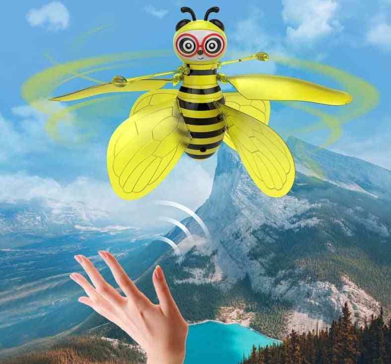 дистанционно мини играчка пчела