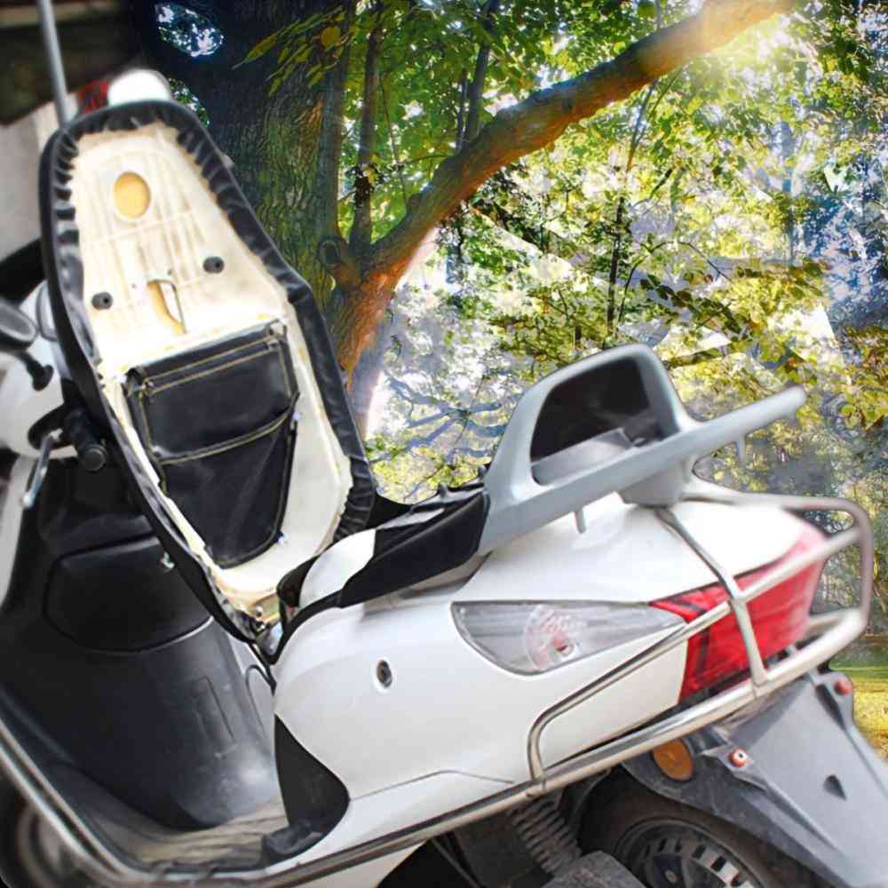 Motorkerékpár ülés alatti tároló táska