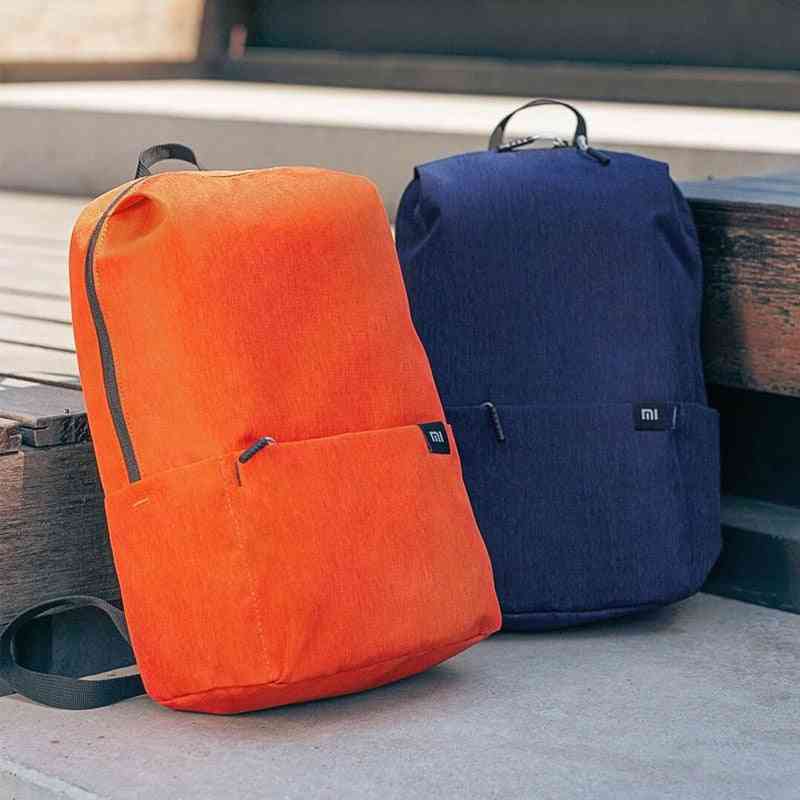 Pohodlný batoh z polyesterových ramien s viacerými možnosťami