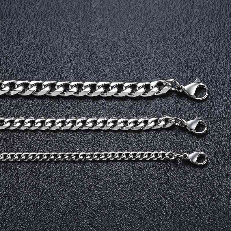 Halsketten mit Anhänger aus Edelstahl