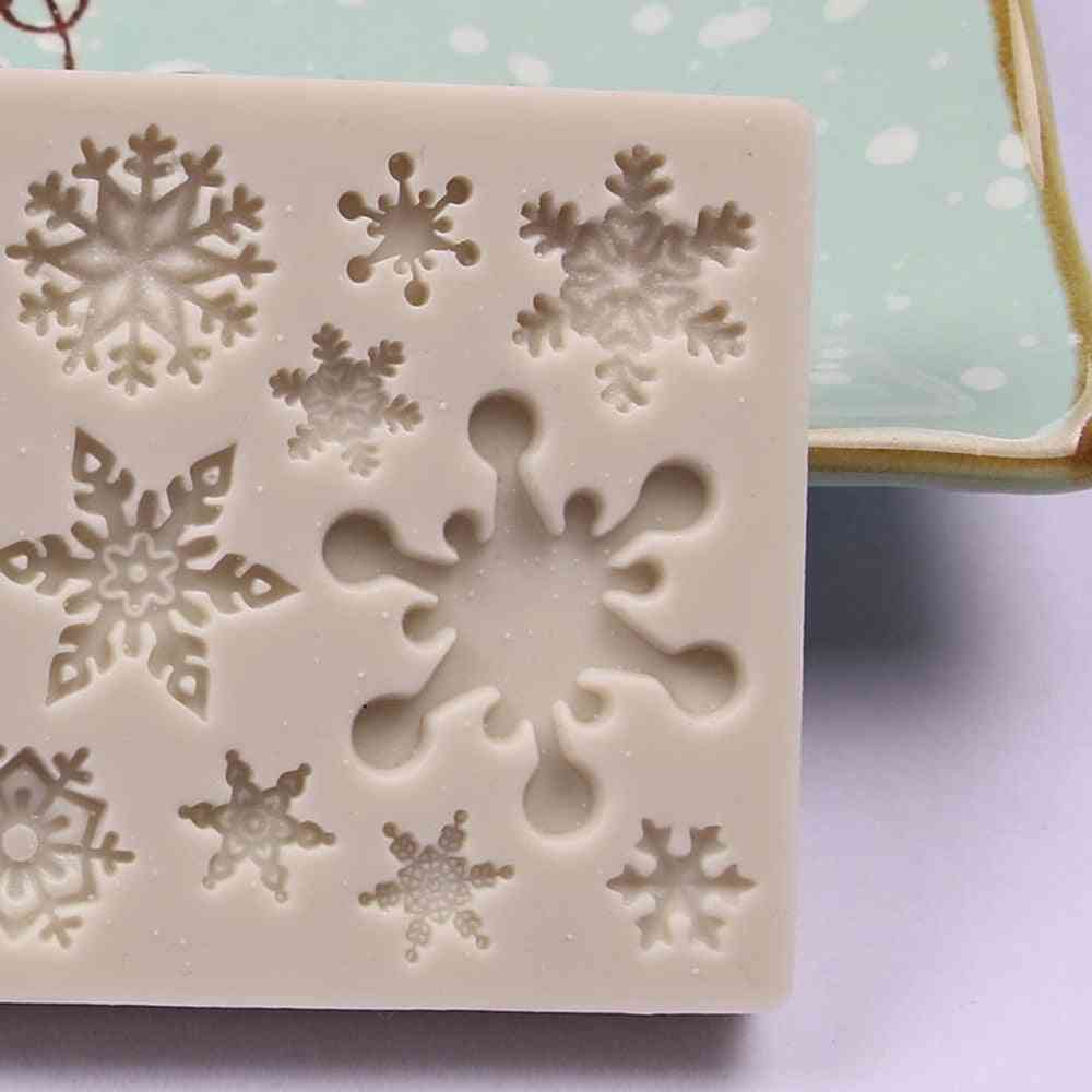 Christmas Snowflake Pattern Silicone Mold Chocolate Cake Baking Kitchen Tools
