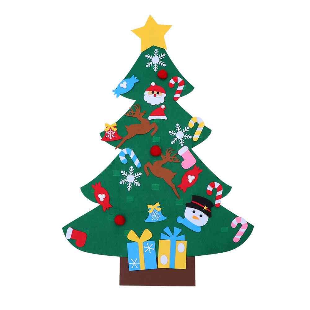Juletræ med ornamenter