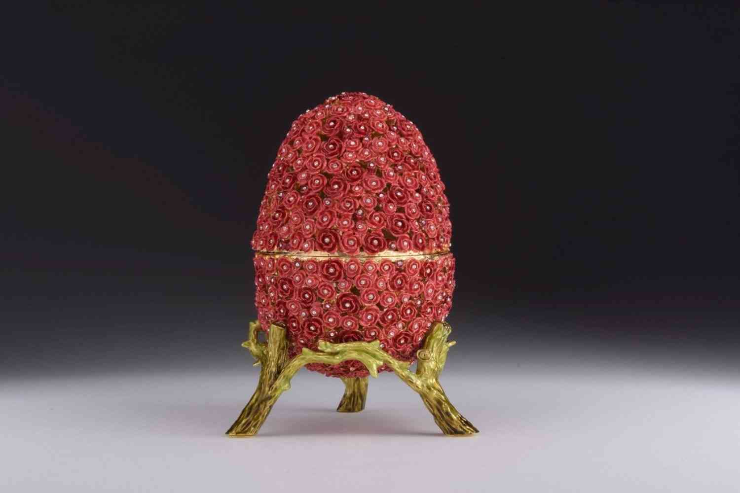Rote Blumen Faberge Ei