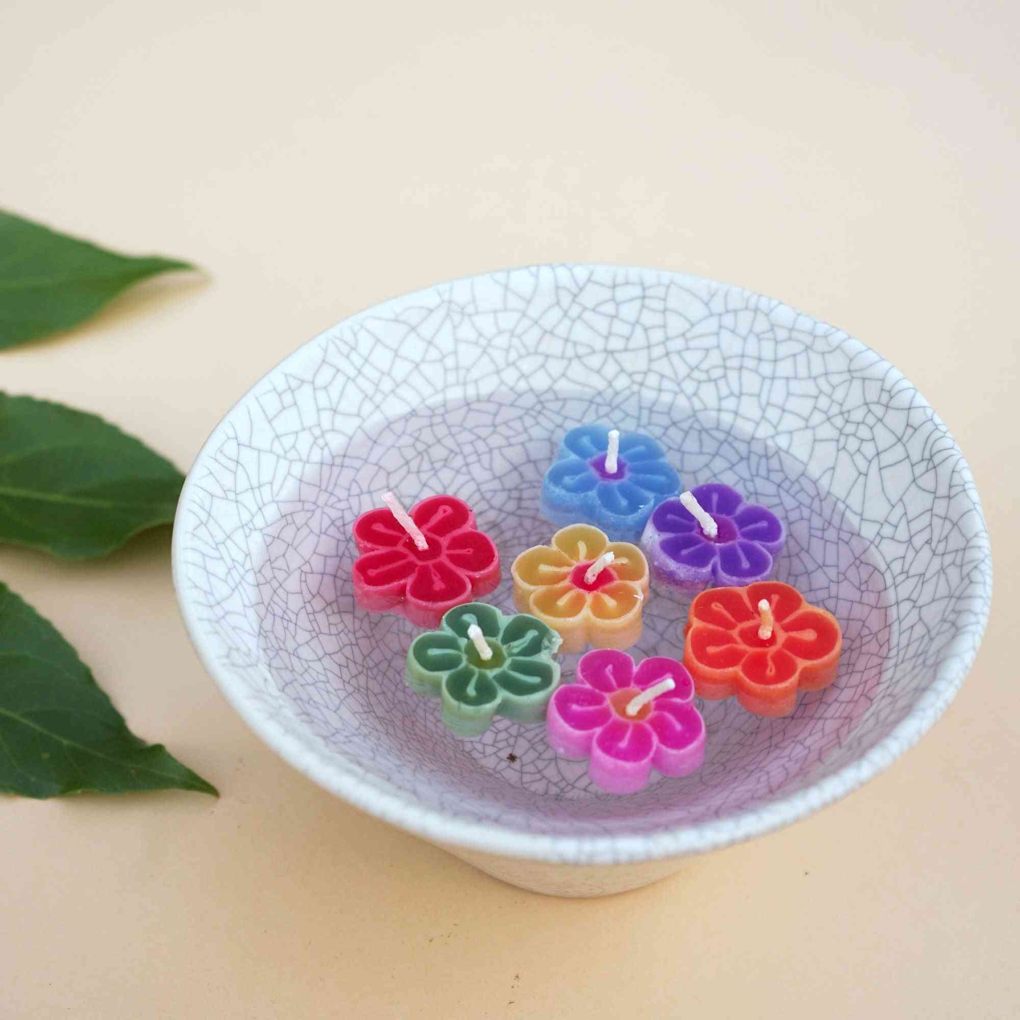 Mini Assorted Flower Floating Scented Candles