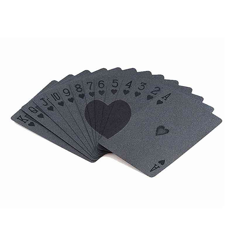 Fekete játékkártyák