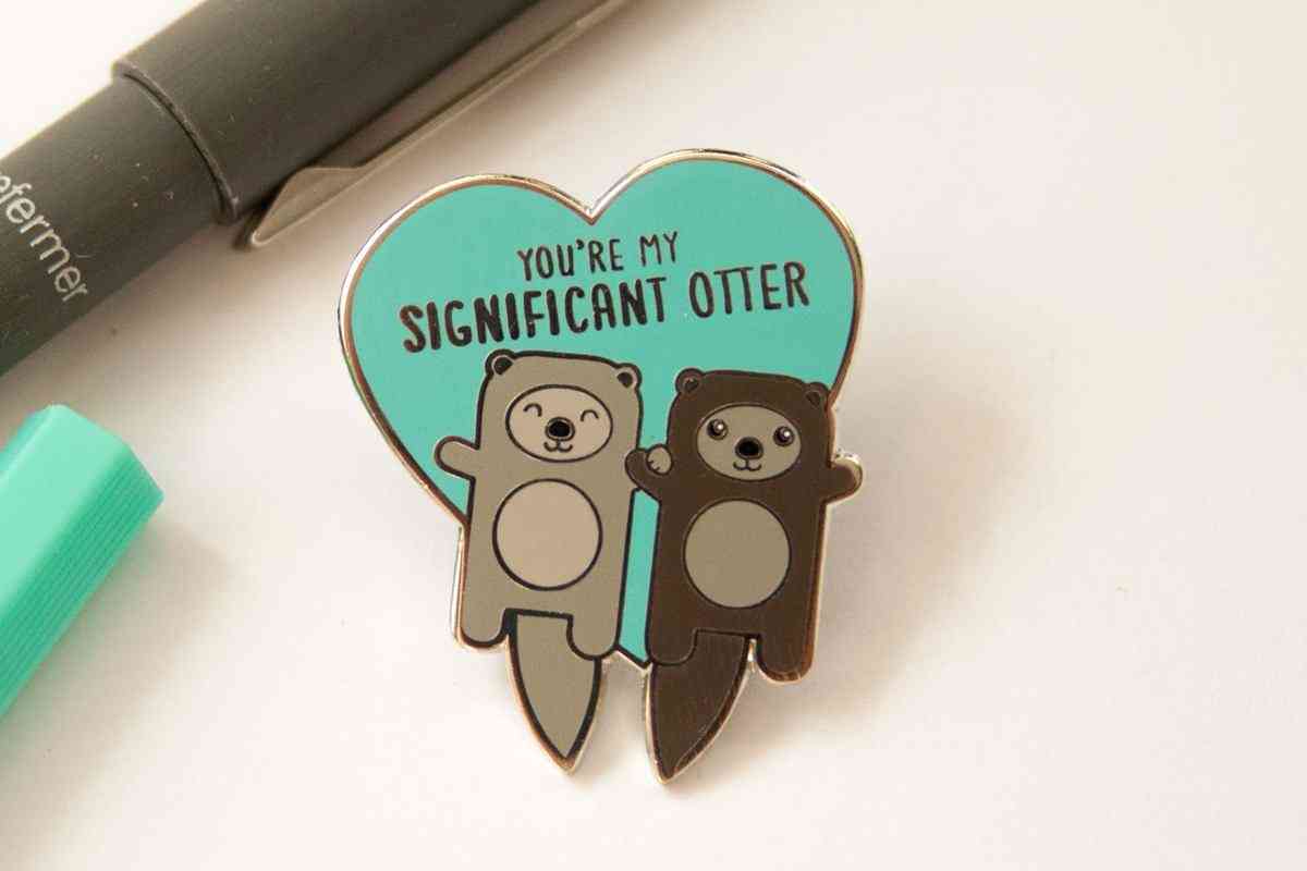 Otters Holding Hands- Hard Enamel Pin
