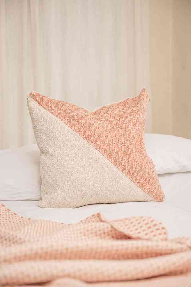 Diagonal Basic Guayaba Pink + Cream Pillow