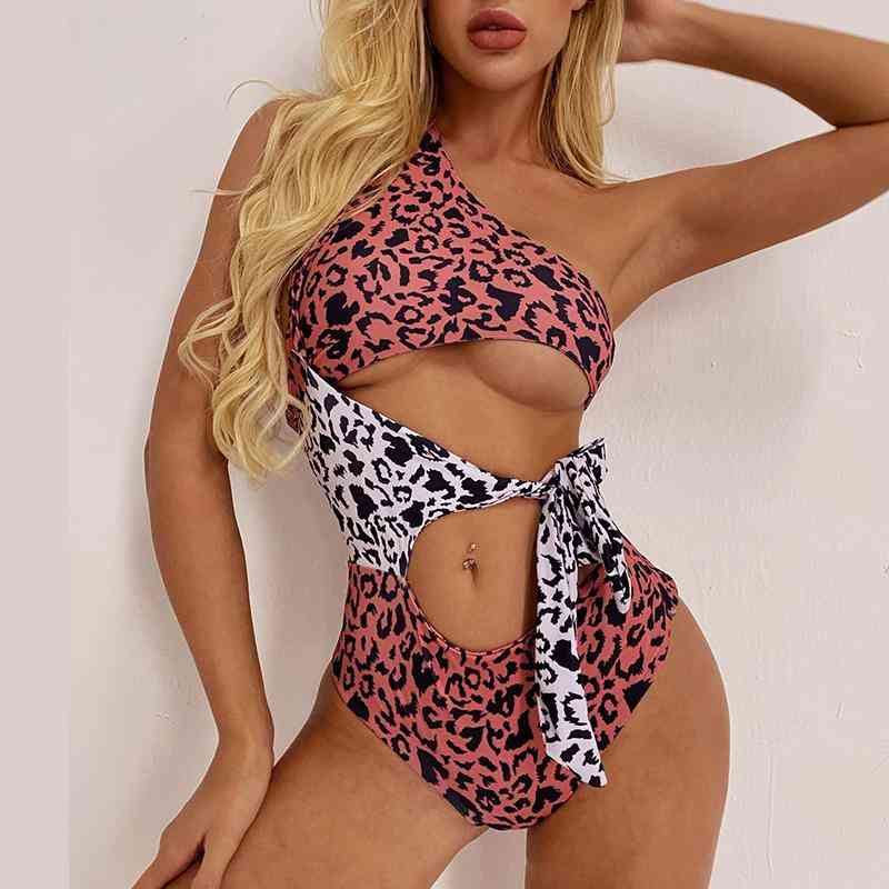 Costume de baie cu imprimeu leopard pentru femei