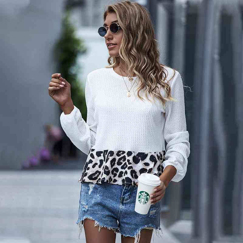 O-neck Patchwork Leopard Printed Tops
