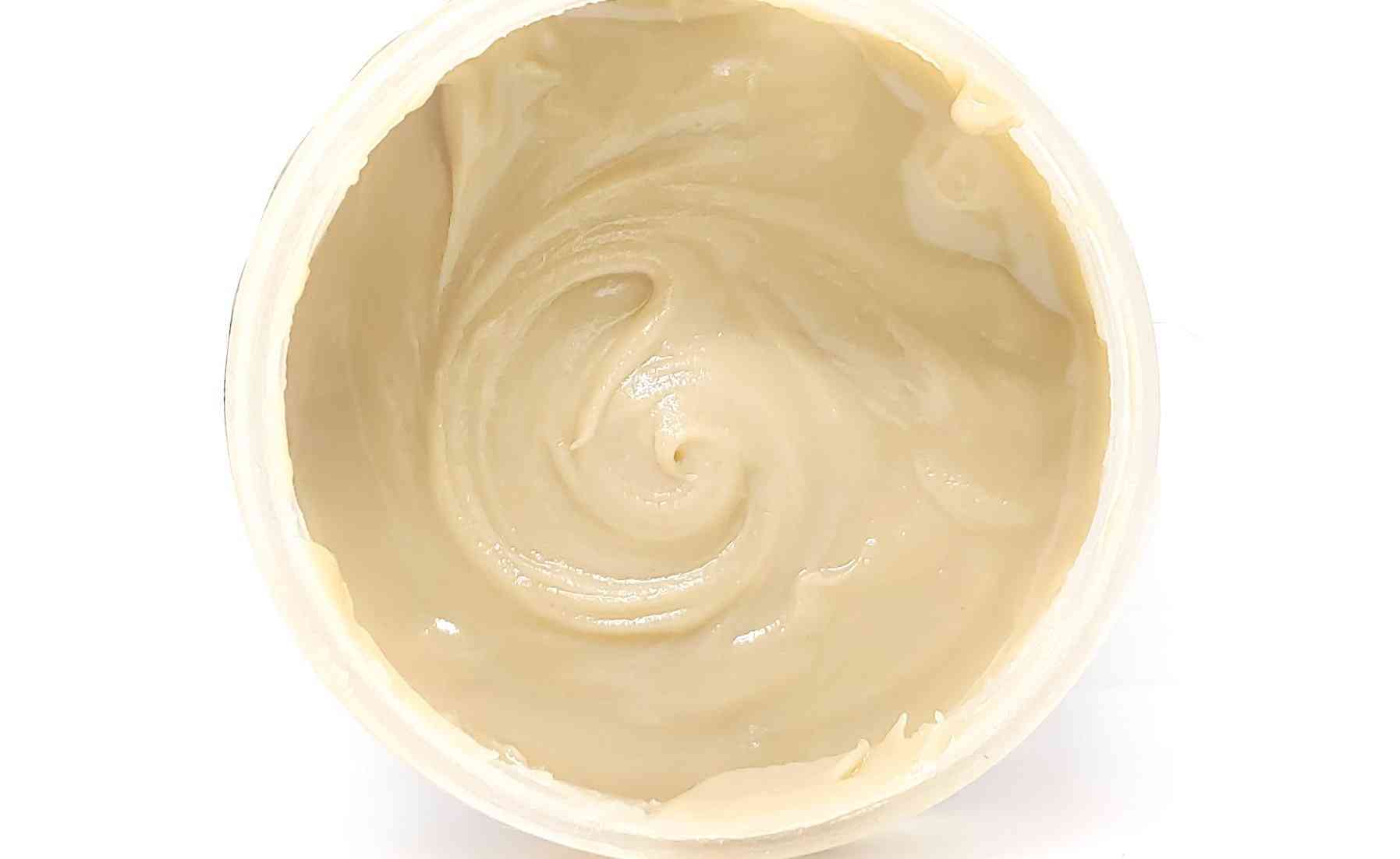 Sladka krema iz vanilije in dezodoranta