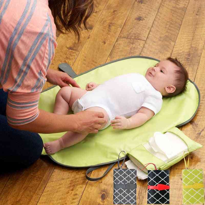 водоустойчива преносима подложка за повиване на бебешки пелени