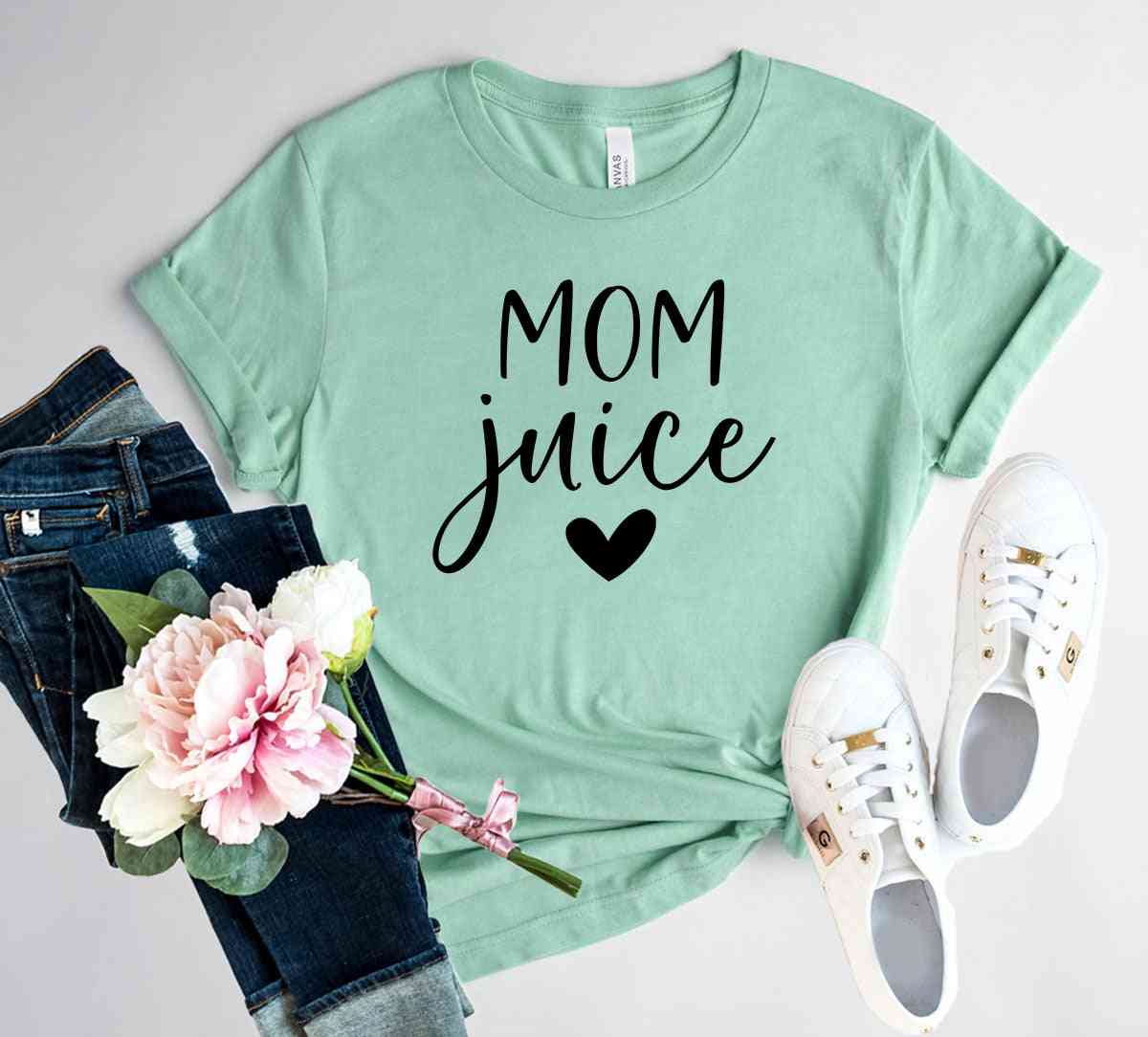 Camiseta con estampado de letras mom juice