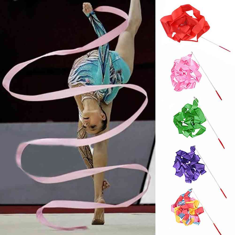 Fargerikt dansebånd - rytmisk kunst gymnastikk, streamer snurring, stangpinne