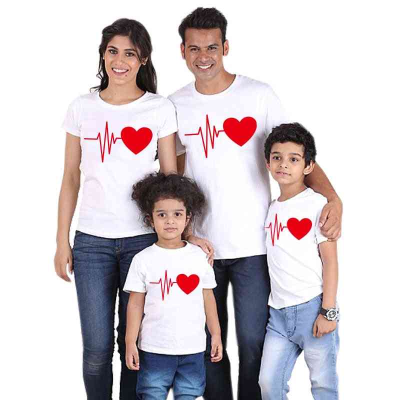 Christmas- Lovely Mom, Dad, Kid T-shirt Set-a