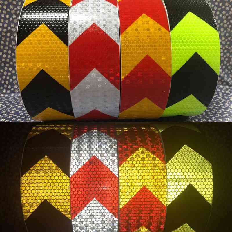 Reflexná lepiaca páska na dekoráciu motocykla pri stylingu