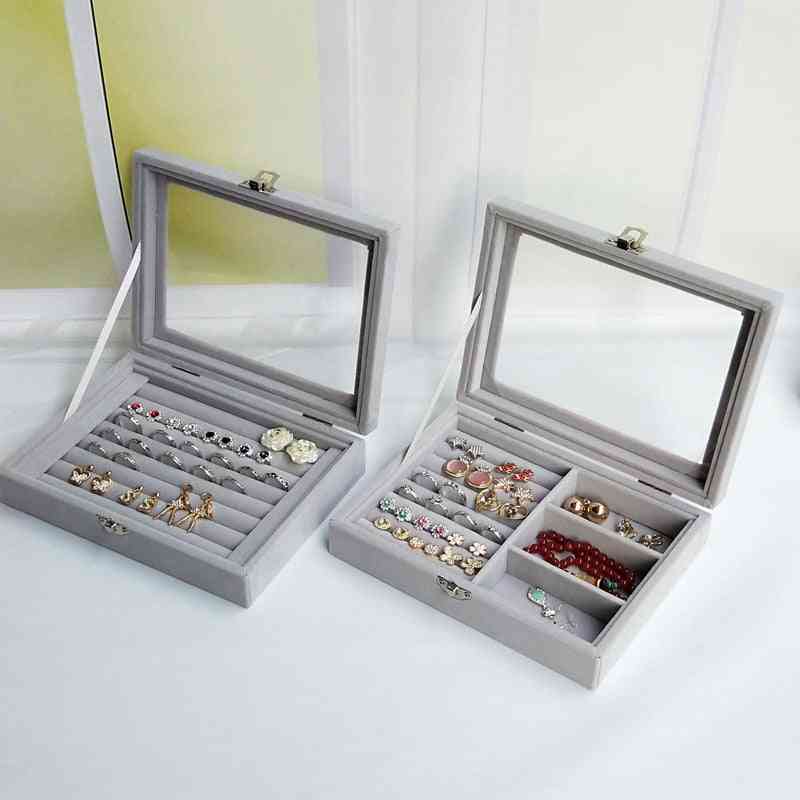 Módny prenosný zamatový box na organizovanie šperkov