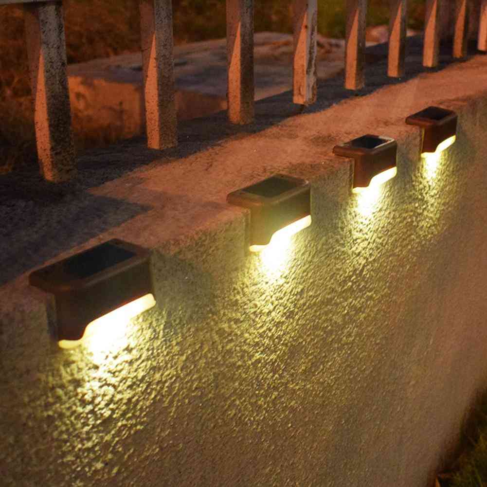 LED vonkajšia vodotesná solárna kroková plotová lampa
