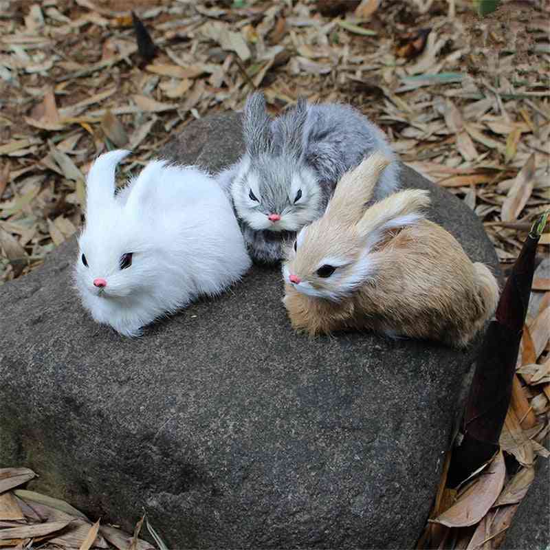 Animal de fourrure de lapins mignons réalistes