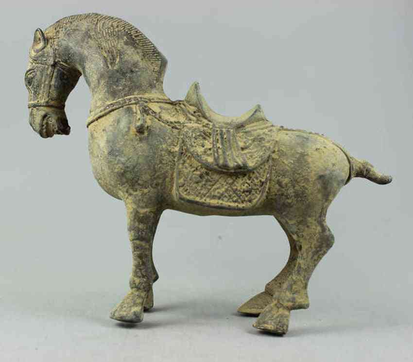 Hevonen patsas parantava lääke koristelu